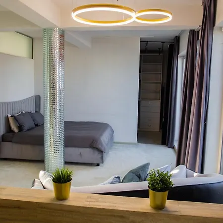 Thome Vlaicu Jacuzzi Апартаменты *